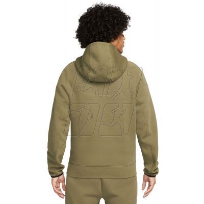 2. Nike Tech Fleece M FB7921-222 sweatshirt