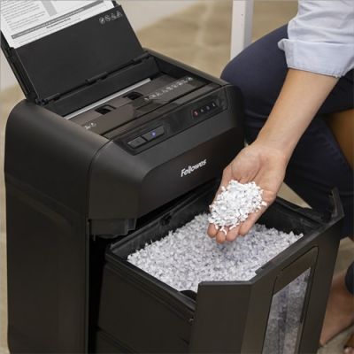 17. Fellowes AutoMax 80M Shredder, 4 x 12 mm, P-4 Black