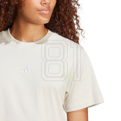 6. T-shirt adidas Essentials Small Logo Cotton W JI6079
