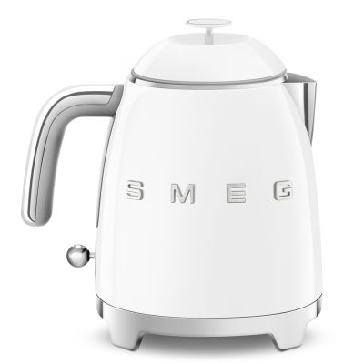 37. SMEG KLF05WHEU electric kettle white