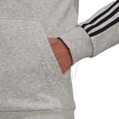 17. Adidas Essentials Hoodie M GK9080