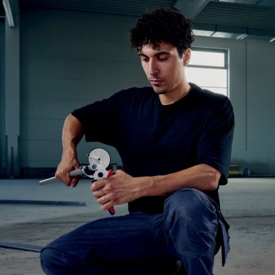 26. KNIPEX PIPE CUTTER FOR COMPOSITE AND PLASTIC PIPES