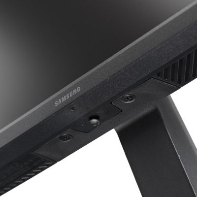 15. MONITOR SAMSUNG ODYSSEY G5 LED 27" LS27FG530EUXEN 200Hz