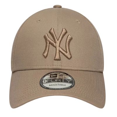2. New Era League Essential 9FORTY New York Yankees Cap 60675512 Brown OSFM
