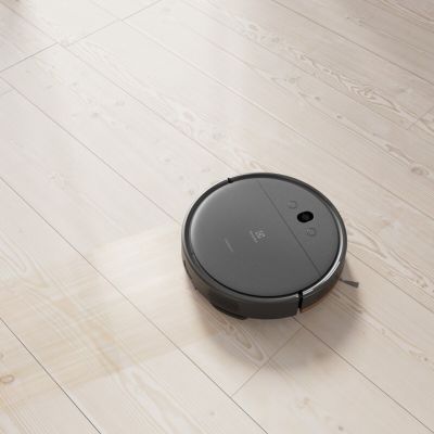 84. ELECTROLUX ER61UW1DG HYGIENIC 600 robot vacuum cleaner