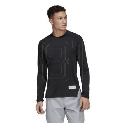 6. T-shirt adidas vTrain to Peak HIIT Training Long Sleeve Tee M HC4217