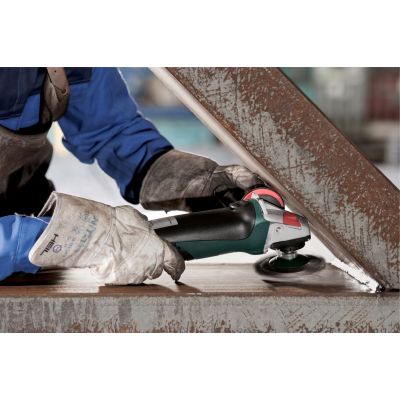 6. Metabo 613060000 angle grinder 2.1 kg