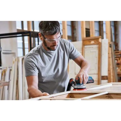 6. Bosch GEX 18V-125 Professional Random Orbital Sander 10000 RPM 20000 OPM Black, Blue, Gray, Red