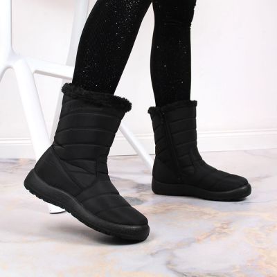 12. Insulated snow boots NEWS IN EVE378A