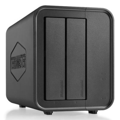 2. TerraMaster D2-320 Desktop Black Disk Array