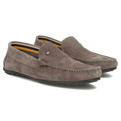 4. Men's leather moccasin shoes in taupe suedeFilippo MP923