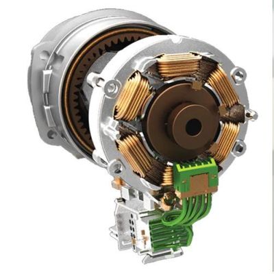 6. Black & Decker BL186N 1650 RPM Central Locking Black, Orange