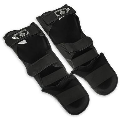 16. Shin guards - "Black Master" shin guards - S