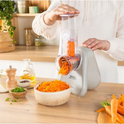 13. TEFAL Fresh Express DN853BE0 Chopper