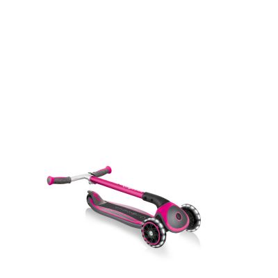 20. Globber Master Lights 3-wheel scooter 662-110-2 HS-TNK-000011357