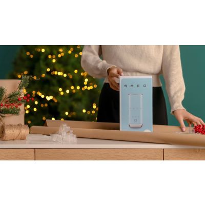 28. SMEG MFF02CREU Milk Frother MFF02CREU