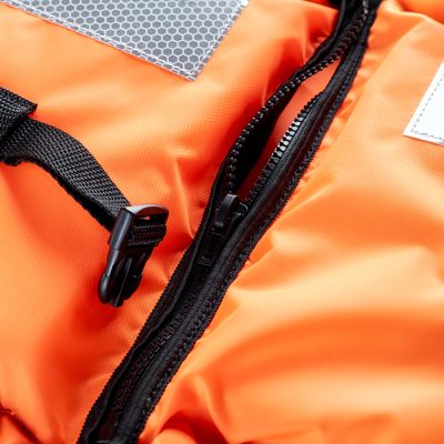 17. JUNIOR LIFE VEST 100N JUNIOR LIFE VEST