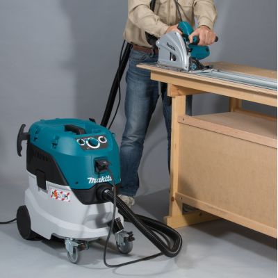 3. MAKITA VC4210M industrial vacuum cleaner M 1200W 42L filtration with automatic filter cleaning system (MAKPAC base shaker)