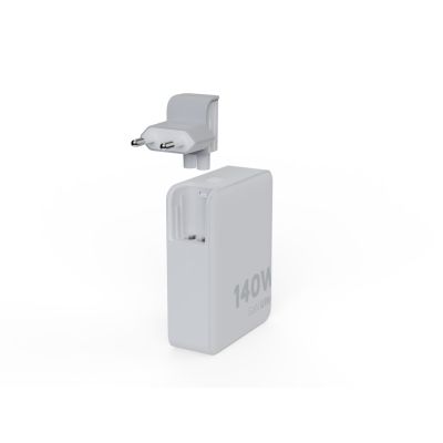 9. Xtorm XVC2140 Mobile Charger Universal White AC Internal