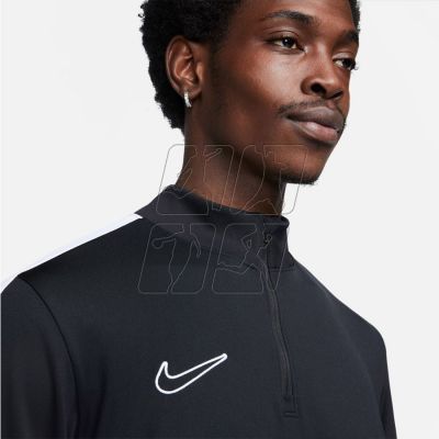 4. Sweatshirt Nike Dri-Fit Academy M DX4294 010
