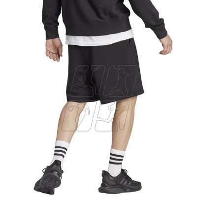 4. Shorts adidas Caps SHO M IA9357