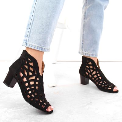 7. M.Daszyński W SAN32A suede ankle boots black