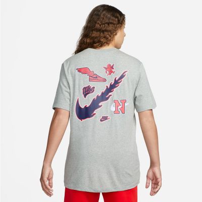 3. Nike Sportswear T-shirt M FD1320-063