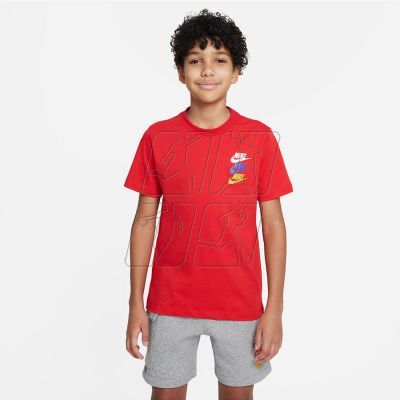 2. T-shirt Nike Sportswear SI Graphic Tee Jr FJ5391-657