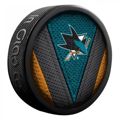 78. Souvenir Hockey Puck Inglasco NHL Stitch 510AN000605