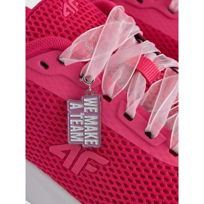 8. Children's sports shoes with a breathable upper 4F 4FJRSS25FSPOF192-55S