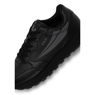 4. Fila Hypert women's sports shoes sneakers fashionable comfortable lightweight black