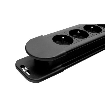 6. MACLEAN 10-OUTLET POWER STRIP 3680W MCE10