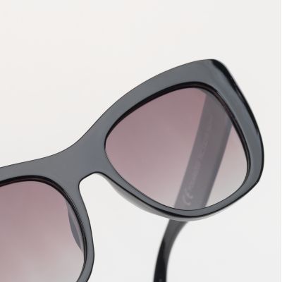 3. ABISAI glasses