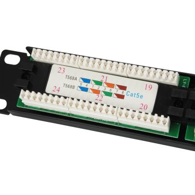 6. Equip 235325 1U patch panel