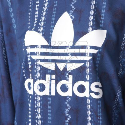 3. Adidas ORIGINALS Cirandeira Sweater W AY6904