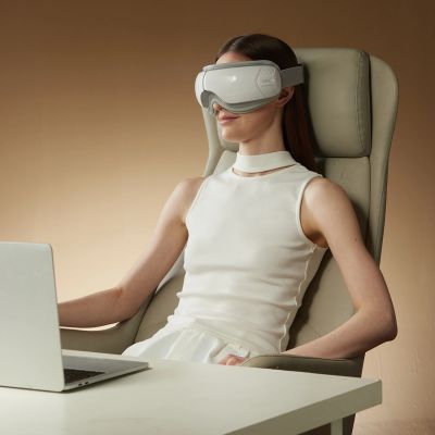 10. Dreame E30 Eye Massager - Beige