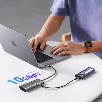 5. Ugreen USB-C 7in1 HDMI Hub USB-C USB-A SD/TF - Gray