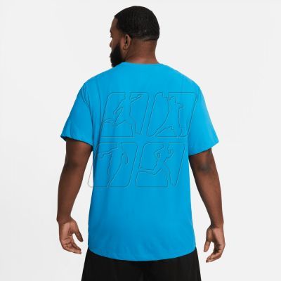 2. Nike Dri-FIT M AR6029-447 T-shirt