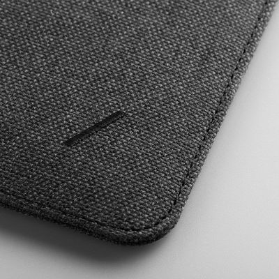 3. Native Union Stow Slim 40.6 cm (16") Pocket Case Black