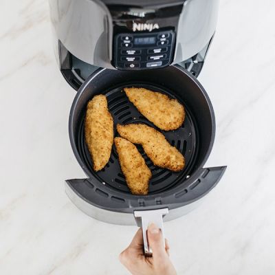 9. NINJA AF100 FAT-FREE FRYER