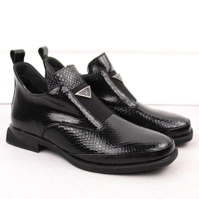14. Women’s black crocodile-effect patent leather ankle boots with decorative detail, Filippo DBT6425