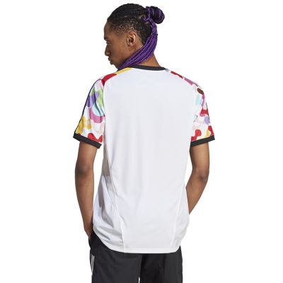 3. adidas Tiro Box Tee M HY5899