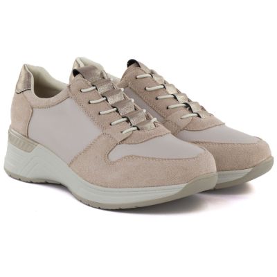 4. Women's sports shoes classic beige M.Daszyński MR24129