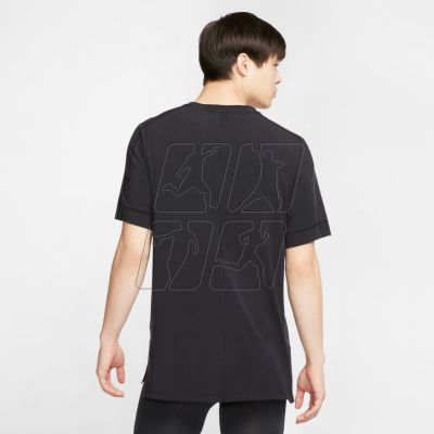 2. Nike Dri-FIT Yoga M BV4034-010 T-shirt