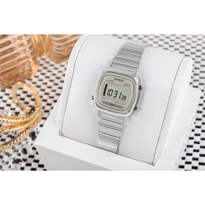 5. CASIO Vintage LA670WEA-8AEF Women's Watch + BOX