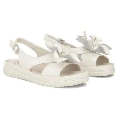 4. Women's beige leather wedge sandals Filippo DS6965