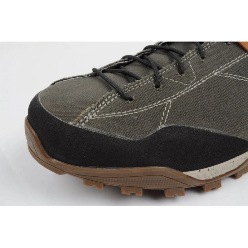 11. Aku Nativa M 646024 Shoes