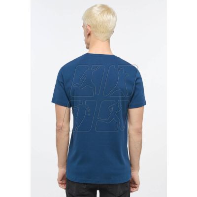 6. Mustang Aaron C Basic T-shirt M 1013822-5230