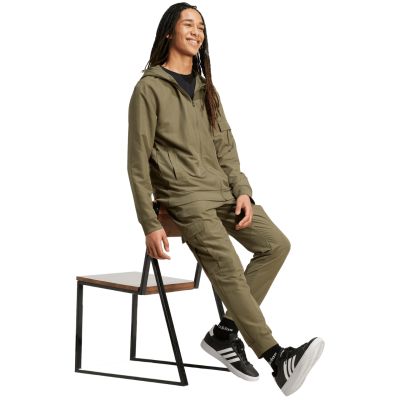 19. Adidas Cargo Tracksuit M JL8604