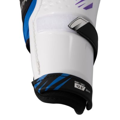 5. Bauer Vapor Fly-G Woman Junior hockey shin guards